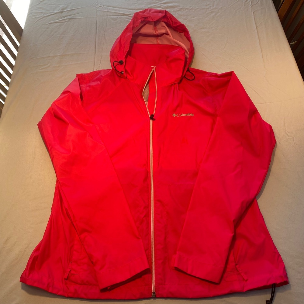 Columbia Women's Bright Pink Hooded Lightweight Rain Jacket‎ Size L